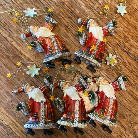Five Vintage Resin Santa Ornaments (Red Suits) - Picture 10 of 10